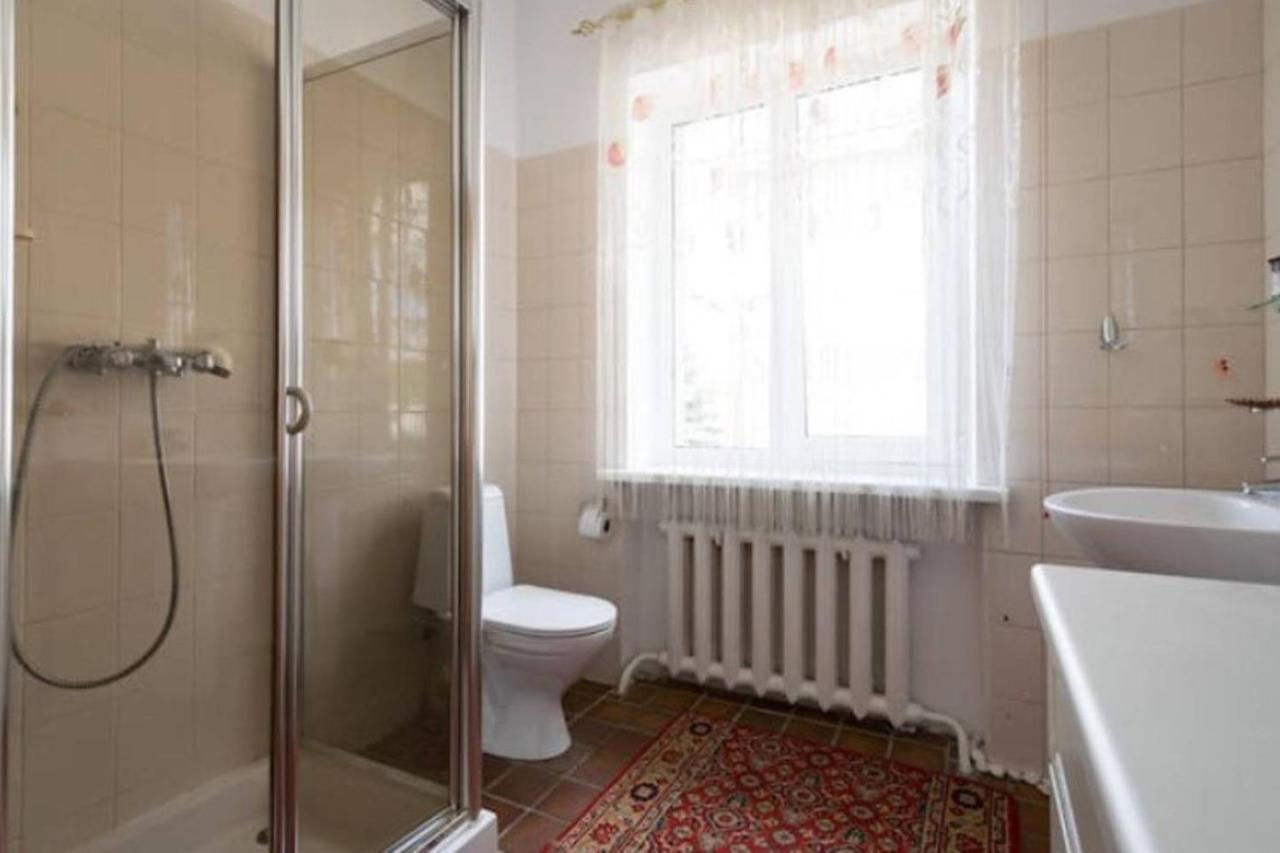 Guest House On Maksimova 9 アルマトイ エクステリア 写真